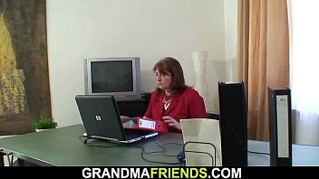 Very old granny boss threesome in the office