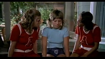 The Cheerleaders ))))) (1973)