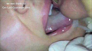 Spurting Cum in her Mouth CLOSEUP