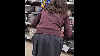 SPYING TEEN GIRL AT SUPERMARKET - SHORT SKIRT