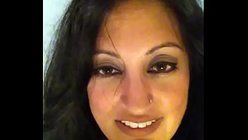 Gunisha NRI from Califonia plays with pussy for you to see