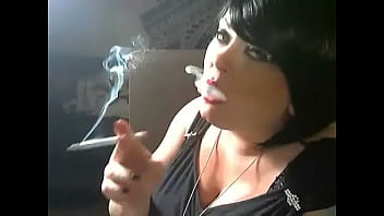 BBW Domme Tina Snua A 120 Doing Cone & Nose Exhales